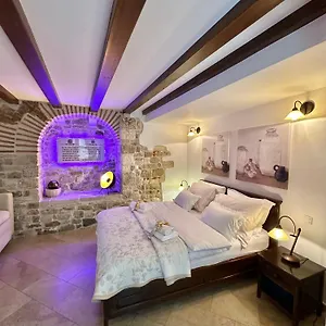 Apartment Diocletian Wine Studio Apartment, Split